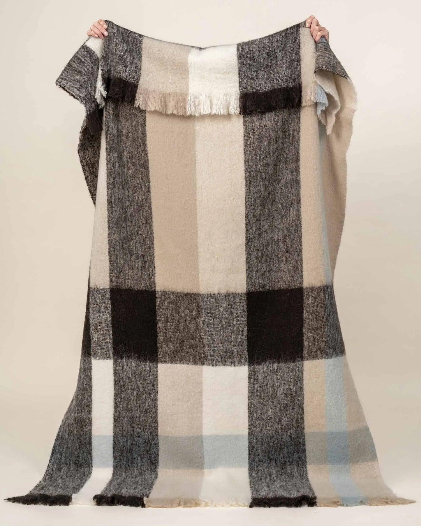 Kinloch Throw Blanket - Cocoa