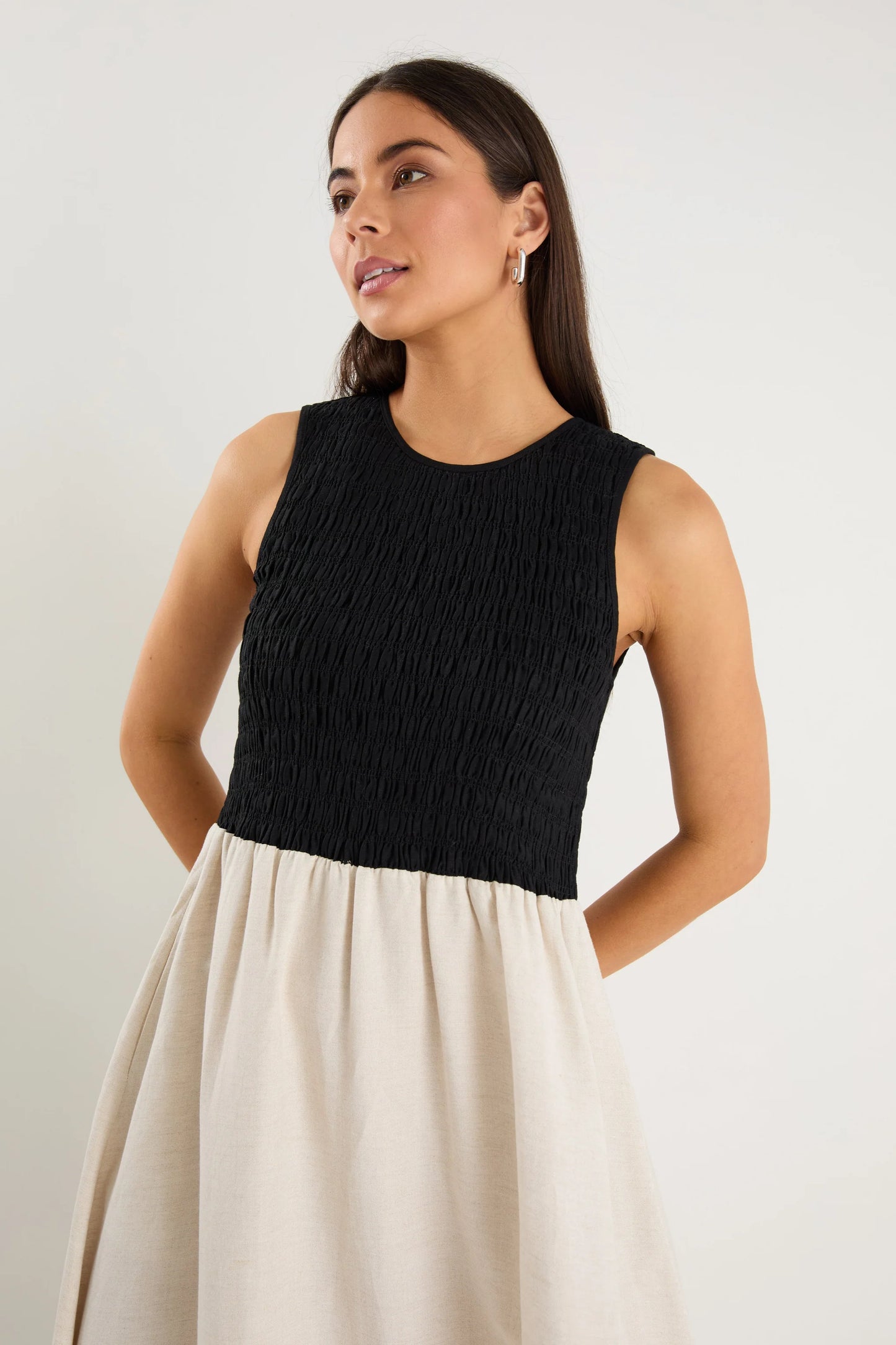 Bryar Black Natural Linen Blend SS Shirred Bodice Midi Dress