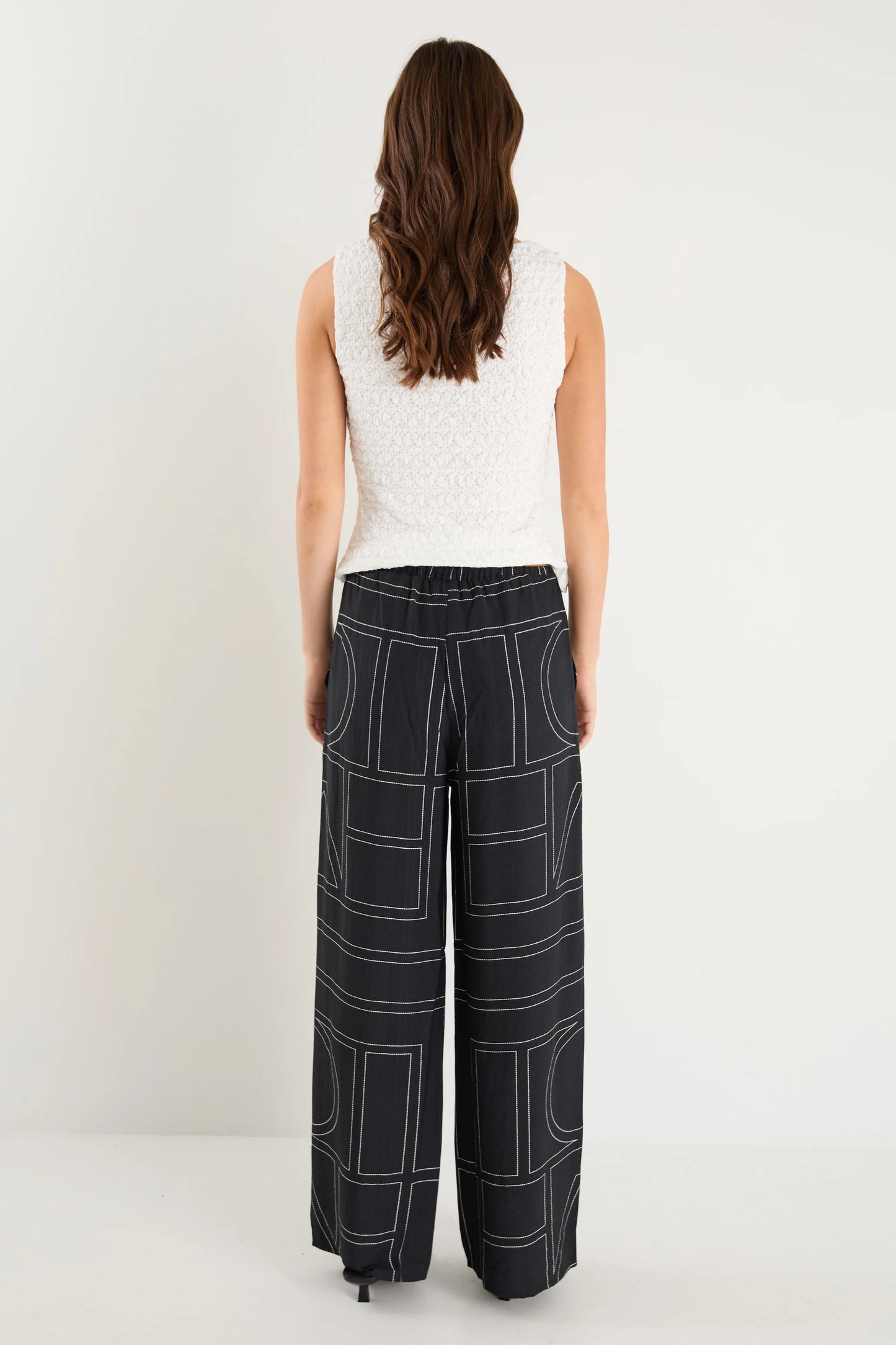 Clever Black Lines Wide Leg Pants